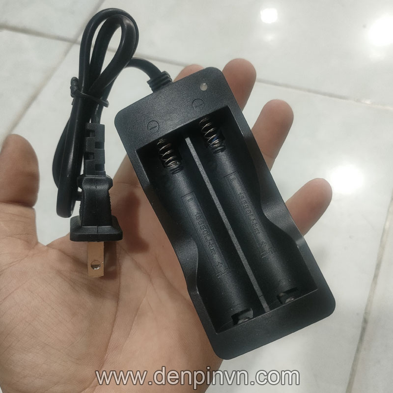 Sạc đôi pin Li-ion 18650 Sạc đôi pin Li-ion 18650