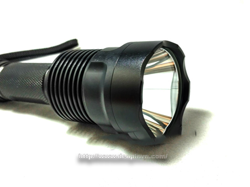 Đèn pin Ultrafire C12 CREE XP-L HI V3 1000 Lumen siêu sáng Đèn pin Ultrafire C12 CREE XP-L HI V3 1000 Lumen siêu sáng
