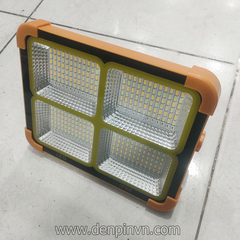 Đèn pha năng lượng mặt trời D8 công suất 50W Đèn pha năng lượng mặt trời D8 công suất 50W